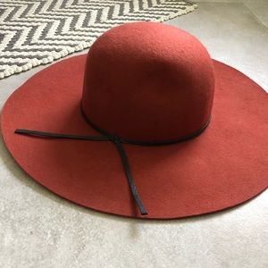 BP wide brim felt hat. Floppy hat. Burnt orange
